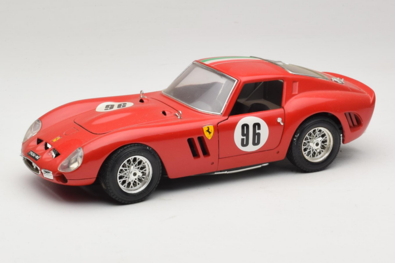 Ferrari 250 GTO #96 Röd Italiensk Flagga 1962 Bburago 1:18 3011-P2 Metall