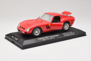 Ferrari 250 GTO Röd Replacement Stand Exclusive Cars 1:18 EC005 Metall — bild 2 av 8