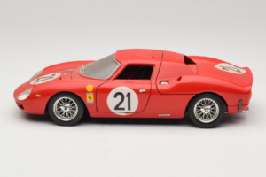 Ferrari 250 LM #21 M. Gregory / J. Rindt 24 Hours of Le Mans 1965 Bburago 1:18 3033-P2 Metall — bild 4 av 8