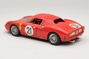 Ferrari 250 LM #21 M. Gregory / J. Rindt 24 Hours of Le Mans 1965 Bburago 1:18 3033-P2 Metall — bild 7 av 8