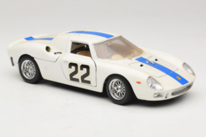 Ferrari 250 LM #22 Vit 1965 Bburago 1:18 3333-W1 Metall — bild 6 av 8