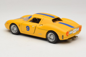 Ferrari 250 LM #9 Gul 1965 Bburago 1:18 3033-Y1 Metall — bild 7 av 8