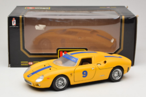 Ferrari 250 LM #9 Gul 1965 Bburago 1:18 3033-Y1 Metall — bild 8 av 8
