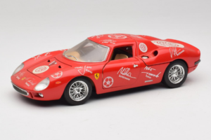 Ferrari 250 LM Röd Vit Essen Autographs Begränsad Upplaga Bburago 1:18 3033-P4 Metall