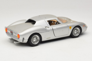 Ferrari 250 LM Silver Bburago 1:18 3033-S1 Metall — bild 3 av 8