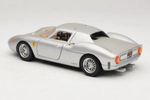 Ferrari 250 LM Silver Bburago 1:18 3033-S1 Metall — bild 7 av 8