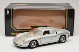 Ferrari 250 LM Silver Bburago 1:18 3033-S1 Metall — bild 8 av 8