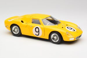 Ferrari 250 LM #21 M. Gregory / J. Rindt NART 24 Hours of Le Mans Winner 1965 Hot Wheels 1:18 25729 Metall — bild 6 av 8