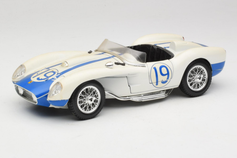 Ferrari 250 Testa Rossa #19 Vit Replacement Box 1957 Bburago 1:18 3007-R5 Metall