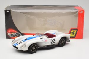 Ferrari 250 Testa Rossa #22 P. Hill / O. Gendebien 24 Hours of Le Mans 1958 Hot Wheels 1:18 29755 Metall — bild 8 av 8