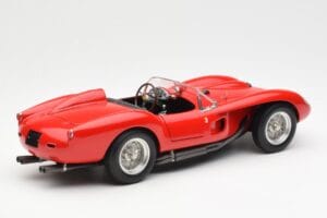 Ferrari 250 Testa Rossa Pontoon Fender Röd CMC 1:18 M-071 Metall — bild 2 av 6