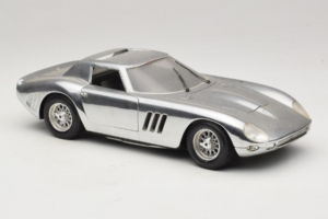Ferrari 275 GTB Chrome Silver Guiloy 1:18 B004 Metall — bild 6 av 8