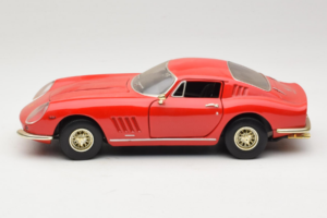 Ferrari 275 GTB/4 Röd ERTL 1:18 7493-P1 Metall — bild 4 av 8
