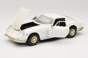 Ferrari 275 GTB/4 Vit ERTL 1:18 7493 Metall — bild 2 av 8
