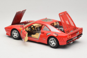 Ferrari 288 GTO #1 Röd 1984 Bburago 1:18 3027-P3 Metall — bild 5 av 8