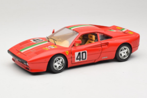 Ferrari 288 GTO #40 Röd Italiensk Flagga 1984 Bburago 1:18 3027-P1 Metall