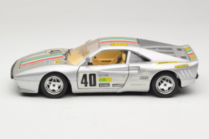 Ferrari 288 GTO #40 Silver 1984 Bburago 1:18 3027-S1 Metall — bild 4 av 8