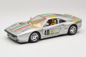 Ferrari 288 GTO #40 Silver 1984 Bburago 1:18 3027-S1 Metall