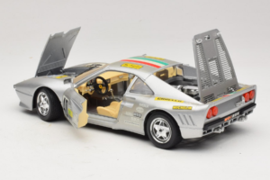 Ferrari 288 GTO #40 Silver 1984 Bburago 1:18 3027-S1 Metall — bild 5 av 8