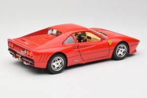 Ferrari 288 GTO Röd Bburago 1:18 3027 Metall — bild 3 av 8