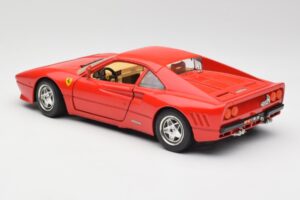 Ferrari 288 GTO Röd Bburago 1:18 3027 Metall — bild 7 av 8