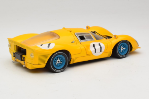 Ferrari 330 P4 #11 Gul Spa-Francorchamps 1967 Eagles Race 1:18 38007-Y1 Metall — bild 3 av 8