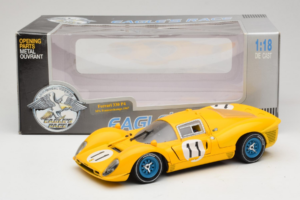 Ferrari 330 P4 #11 Gul Spa-Francorchamps 1967 Eagles Race 1:18 38007-Y1 Metall — bild 8 av 8