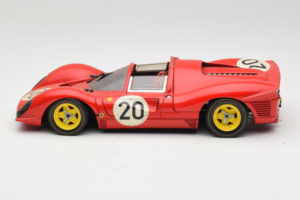 Ferrari 330 P4 #20 Röd 1967 Revell 1:18 48822-P1 Metall — bild 4 av 8