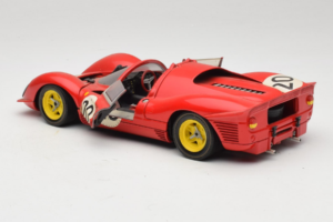 Ferrari 330 P4 #20 Röd 1967 Revell 1:18 48822-P1 Metall — bild 5 av 8