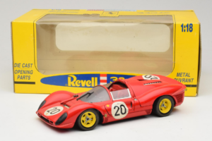 Ferrari 330 P4 #20 Röd 1967 Revell 1:18 48822-P1 Metall — bild 8 av 8