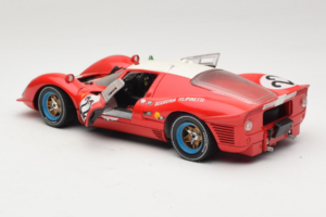 Ferrari 330 P4 #22 Scuderia Filipinetti Poor Condition 1967 Revell 1:18 48825-P1 Metall — bild 5 av 8