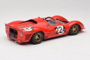 Ferrari 330 P4 #224 Röd 1967 Revell 1:18 48825-P2 Metall — bild 3 av 7