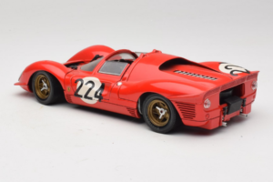 Ferrari 330 P4 #224 Röd 1967 Revell 1:18 48825-P2 Metall — bild 6 av 7