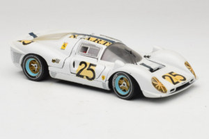 Ferrari 330 P4 #25 Vit Revell 1:18 48845 Metall — bild 6 av 8