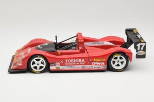 Ferrari 333 SP Toshiba #17 Velez / Taylor 2000 Hot Wheels 1:18 29230-P2 Metall — bild 4 av 8
