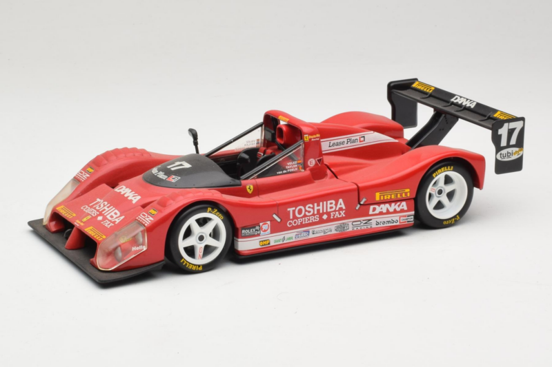 Ferrari 333 SP Toshiba #17 Velez / Taylor 2000 Hot Wheels 1:18 29230-P2 Metall