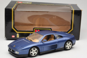 Ferrari 348tb Mörkblå Metallic Bburago 1:18 3039-B1 Metall — bild 8 av 8