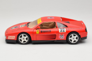 Ferrari 348 TB #32 Pirelli Röd 1989 Bburago 1:18 3039-P1 Metall — bild 4 av 8