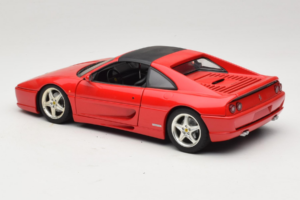 Ferrari F355 GTS Röd UT Models 1:18 22111 Metall — bild 7 av 8