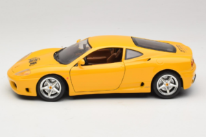 Ferrari 360 Modena 25 Jahre FMC Gul Bburago 1:18 3358-Y1 Metall — bild 4 av 8
