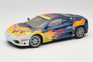 Ferrari 360 Modena Challenge #5 Hot Wheels Purple Fire Livery 1999 Bburago 1:18 29619 Metall