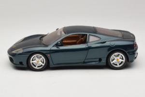 Ferrari 360 Modena Mörkgrön Metallic Bburago 1:18 3358-G2 Metall — bild 3 av 7