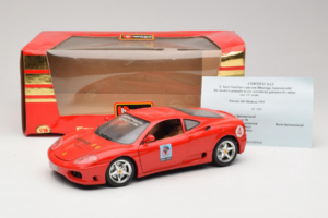 Ferrari 360 Modena Bevro International #4 Limiterad Upplaga 111 ex Röd Bburago 1:18 3358-P1 Metall — bild 8 av 8