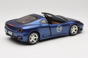 Ferrari 360 Modena Targa Limiterad Upplaga 333 ex Lila Metallic Bburago 1:18 3348-F1 Metall — bild 3 av 8