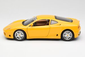 Ferrari 360 Modena Gul Bburago 1:18 3368 Metall — bild 4 av 8