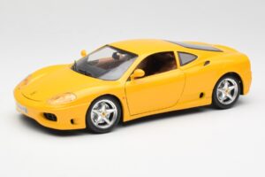 Ferrari 360 Modena Gul Bburago 1:18 3368 Metall