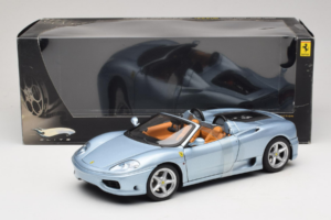 Ferrari 360 Spider Blå The Italian Job Hot Wheels 1:18 P9905 Metall — bild 6 av 6