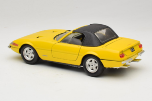 Ferrari 365 GTS/4 Daytona Cabriolet Gul Techno Giodi 1:18 740028 Metall — bild 7 av 8