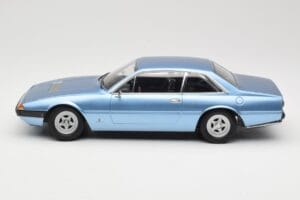 Ferrari 365 GT4 2+2 Blå KK-Scale 1:18 KKDC180162 Metall — bild 3 av 6