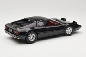 Ferrari 365 GT4/BB Svart Kyosho 1:18 08173K Metall — bild 3 av 8